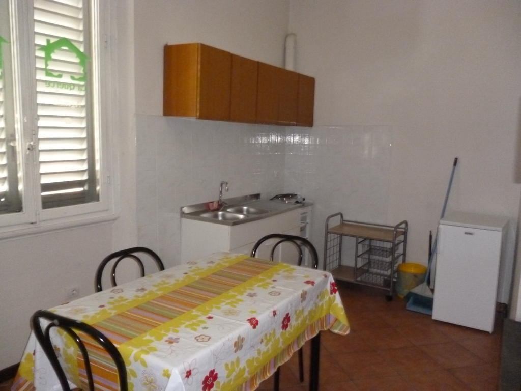27 Aprile Hotel Florence Bilik gambar